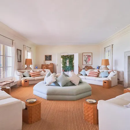 Luxurious By The Sea Вилла