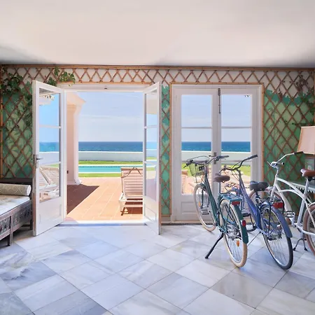 Luxurious By The Sea *