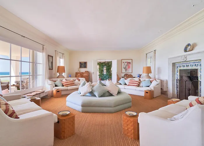 Luxurious By The Sea 别墅