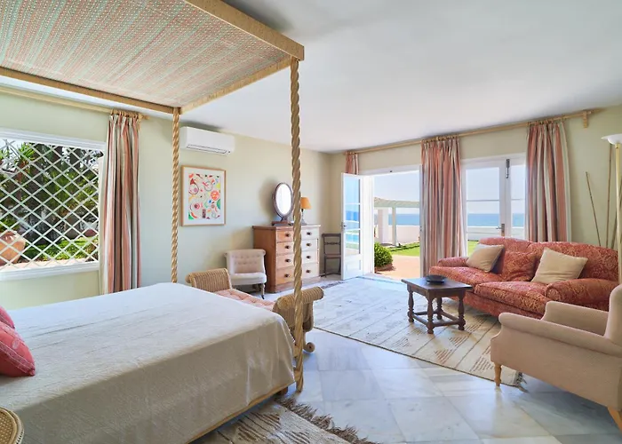 别墅 Luxurious By The Sea