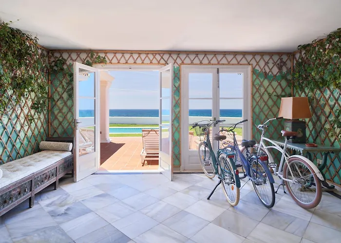 Luxurious By The Sea *